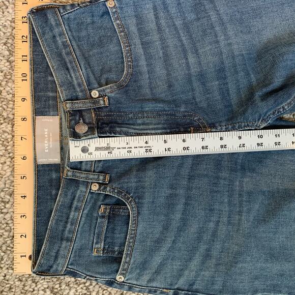 Everlane The Original Cheeky Jean, Medium Wash, Size 25 - Picture 5 of 7